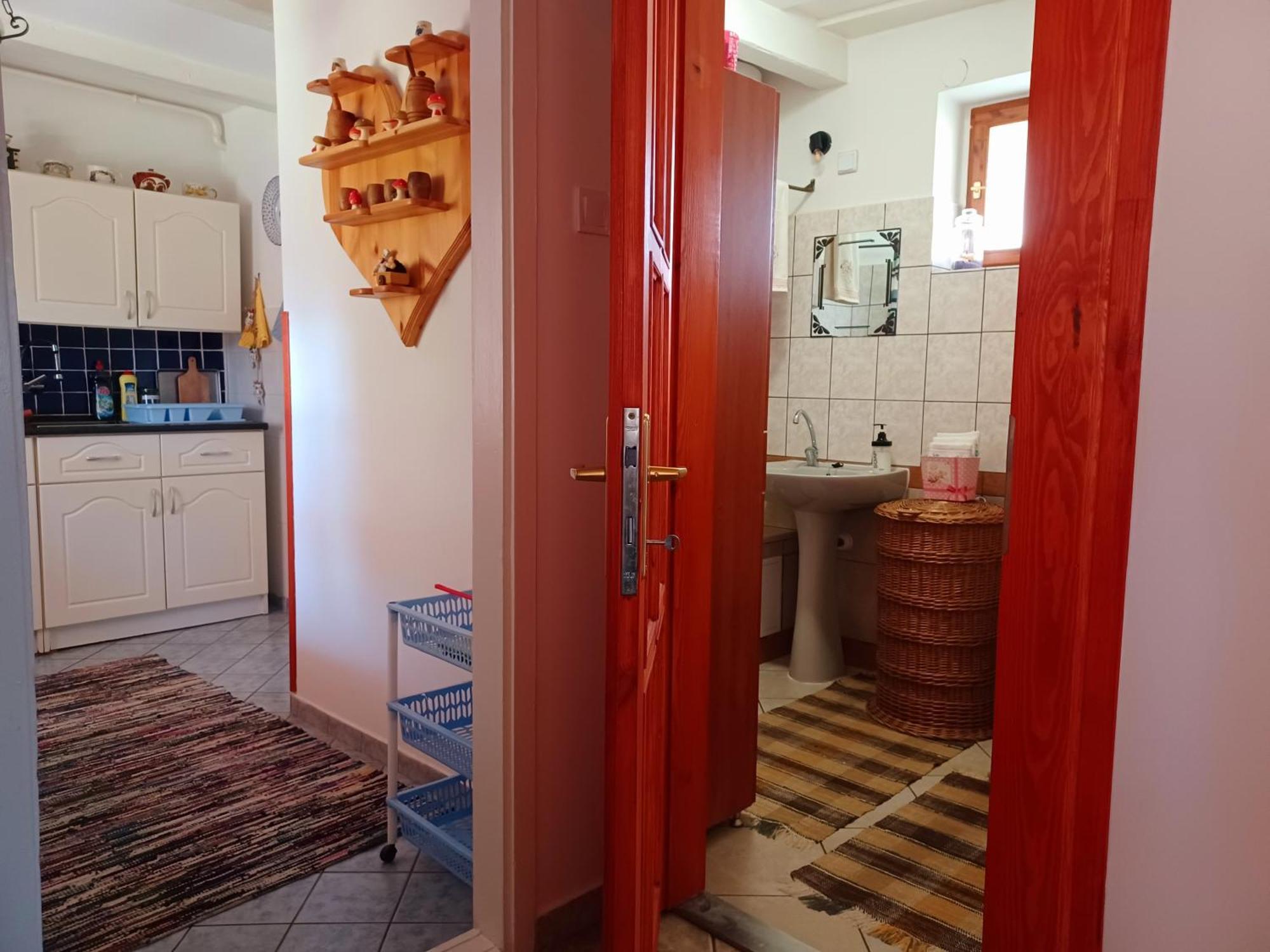 Tulipan Haz Apartment Bodony Екстериор снимка