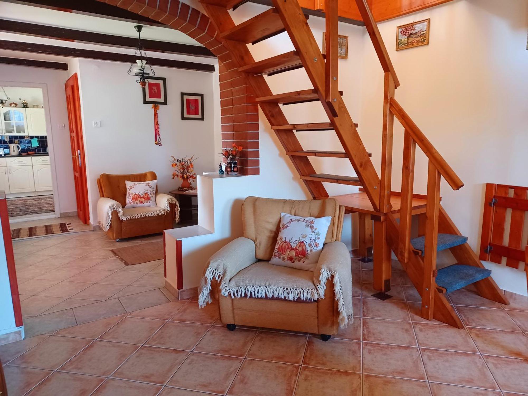 Tulipan Haz Apartment Bodony Екстериор снимка